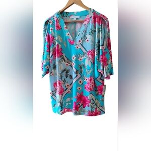 NWT Juniper And Lime Floral V-Neck Top with Split Sleeve Size XL